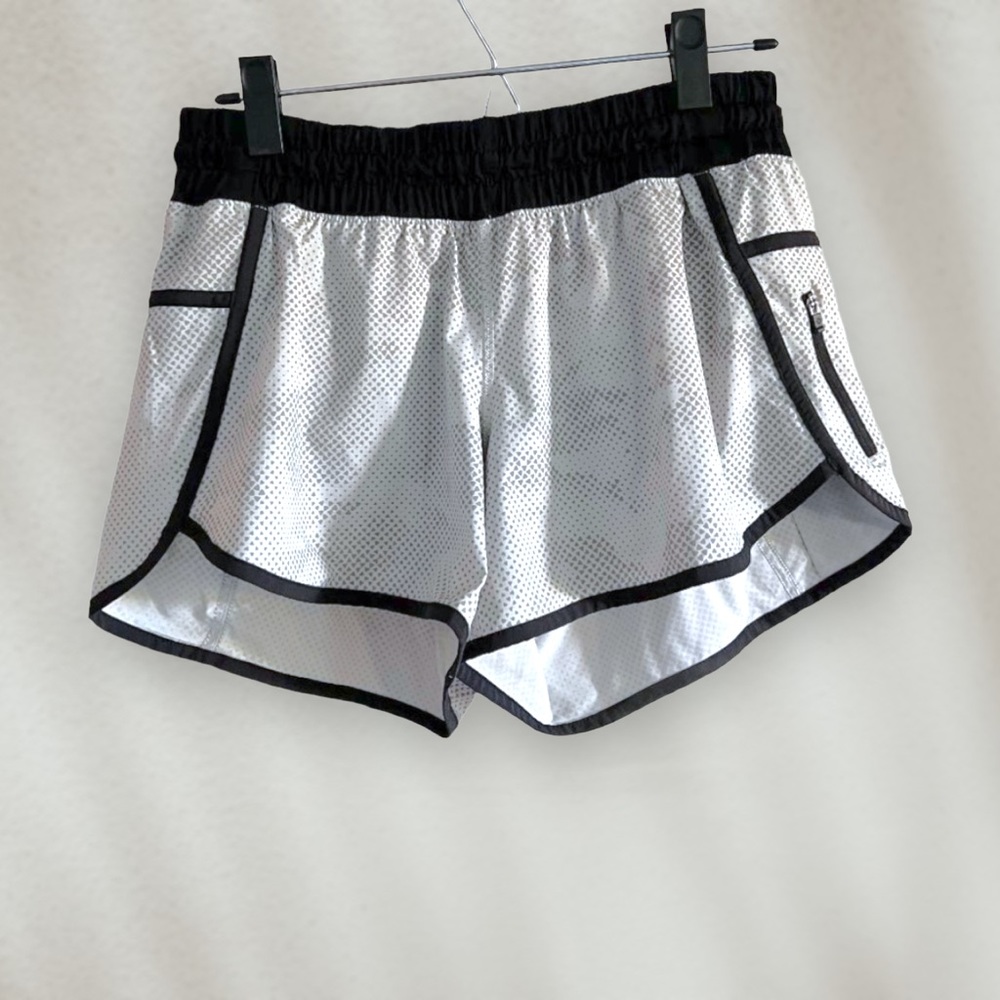 Lululemon Tracker Short III